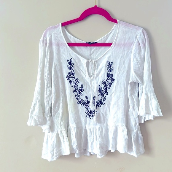 Embroidered Top - Picture 2 of 3